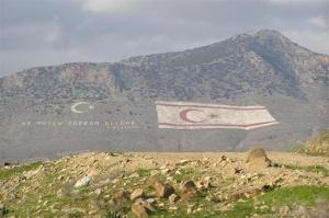 Largest_flag_north_cyprus