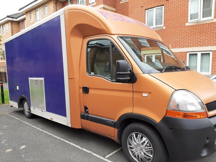 Alice Takes on the Pudding&nbsp;Van